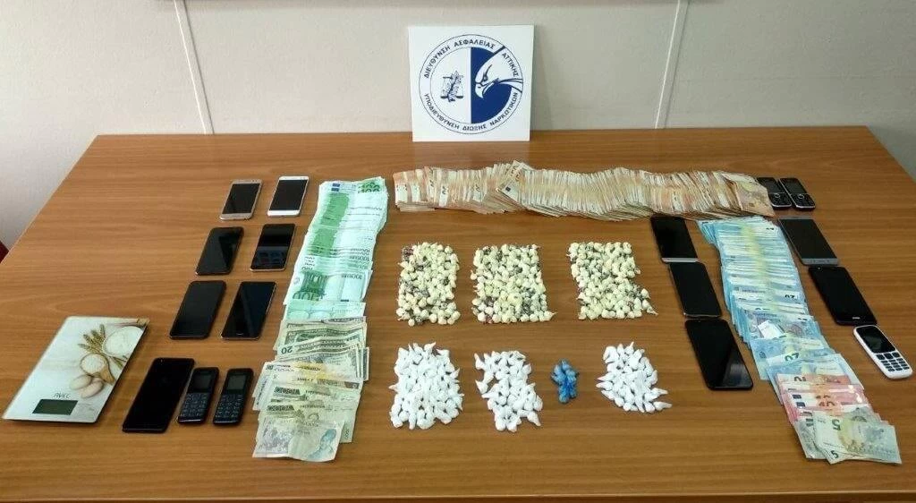 Κοκαΐνη στα σαλόνια της Αθήνας – Γνωστή τραγουδίστρια, γιατροί και επιχειρηματίες σε λίστα «φωτιά» (εικόνες)